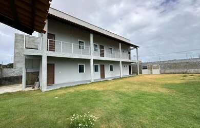 Imagem: A casa possui 2 Dormitórios, 2 Banheiros, 500m² de Área