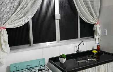 Imagem: O quarto para alugar e está localizado em Portuguesa, Rio de