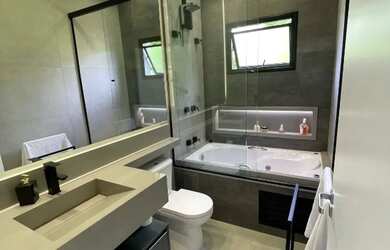 Imagem 8: Casa alto padrão em Bragança Paulista - Cond Vale das Águas, em frente...