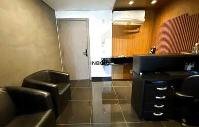 Imagem: O depósito possui 1 Vaga na garagem e 48m² de Área e está