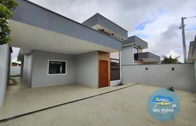 Imagem: A casa possui 3 Dormitórios, 3 Banheiros, 1 Vaga na garagem