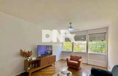 Imagem: O apartamento possui 3 Dormitórios, 3 Banheiros, 1 Vaga na