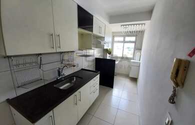 Imagem 3: Espaçoso apartamento com 2 quartos e varanda no Colina de Laranjeiras...