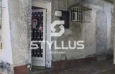 Imagem: A casa possui 3 Dormitórios, 2 Banheiros, 3 Vagas na garagem