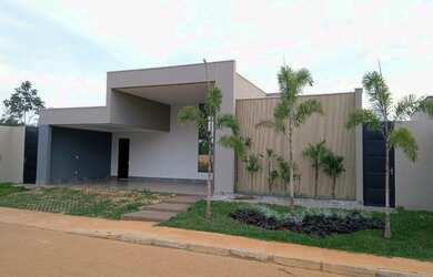 Imagem: A casa em condomínio possui 4 Dormitórios, 5 Banheiros, 3