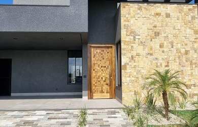 Imagem: A casa em condomínio possui 3 Dormitórios, 5 Banheiros, 4