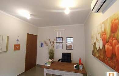 Imagem: O depósito possui 1 Vaga na garagem, 17m² de Área e está