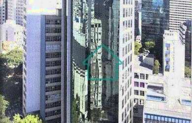 Imagem: O depósito possui 5 Vagas na garagem, 483m² de Área e está