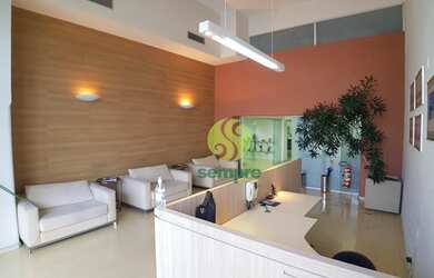 Imagem: O depósito possui 5 Vagas na garagem, 584m² de Área, Imóvel