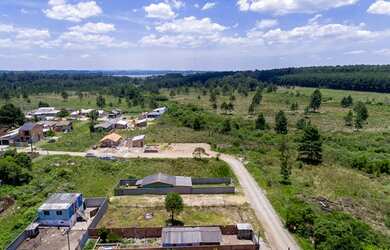 Imagem 13: Lote/Terreno para venda possui 400 metros quadrados em Vila Militar I - Piraquara - PR