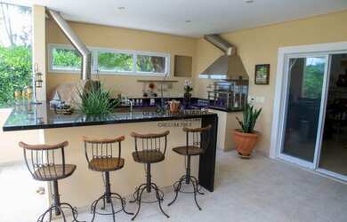 Imagem 6: EXCELENTE ESQUINA!