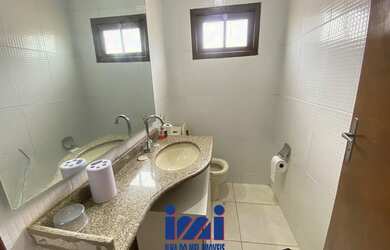 Imagem 9: Casas em Praia de leste. Piscina, Churrasqueira, 250m² de Áreae2 Vagas...