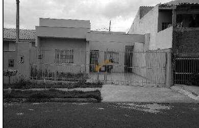 Imagem: A casa possui 2 Dormitórios, 1 Banheiro, 1 Vaga na garagem