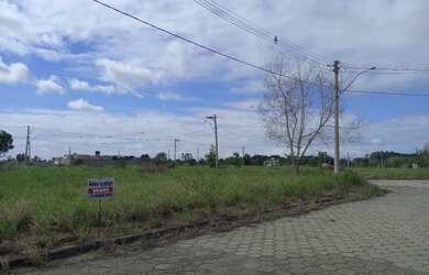 Imagem 2: Lote de 300 m² no Riviera Park