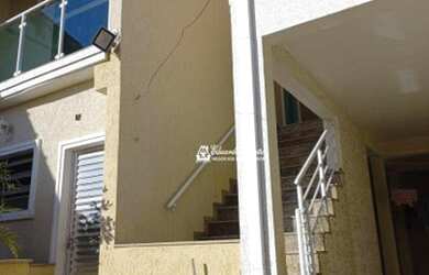 Imagem: A casa possui 3 Dormitórios, 3 Banheiros, 2 Vagas na garagem