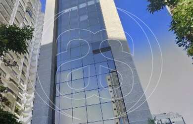 Imagem: O depósito possui 2 Vagas na garagem, 76m² de Área e está