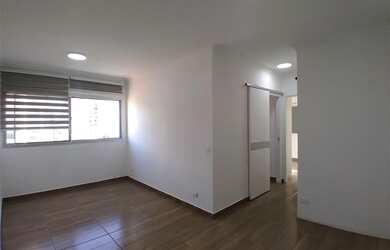 Imagem 1: São Paulo - Apartamento Padrão - Santa Teresinha