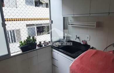 Imagem 11: Apartamento localizado a 300 metros da praia, vista livre da sacada. Na...