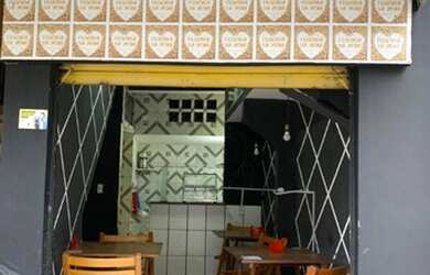 Imagem: O depósito e está localizado em Boca do Rio, Salvador para