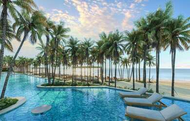 Imagem: A casa em condomínio possui 4 Dormitórios, 5 Banheiros, 4