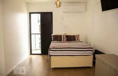 Imagem: O studio possui 1 Dormitório, 1 Banheiro, 1 Vaga na garagem