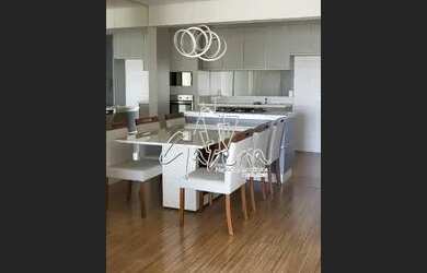 Imagem: O apartamento possui 3 Dormitórios, 1 Banheiro, 2 Vagas na