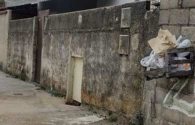 Imagem: A casa possui 3 Dormitórios, 1 Banheiro, 120m² de Área e