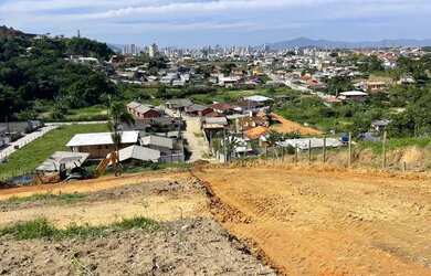 Imagem 2: 3 Lotes Pagani. 240m² de Área