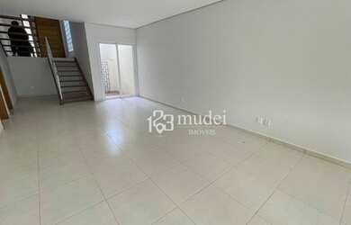 Imagem: A casa em condomínio possui 3 Dormitórios, 4 Banheiros, 2