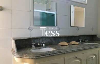 Imagem 15: ALUGA - Casa Sobrado Condomínio Damha 2 com 4 dormitórios hidro closet...