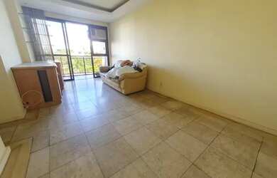 Imagem: O apartamento possui 3 Dormitórios, 2 Banheiros, 1 Vaga na