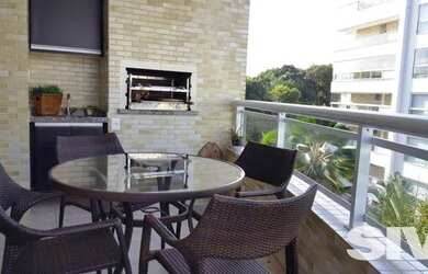 Imagem: O apartamento possui 3 Dormitórios, 1 Banheiro, 2 Vagas na