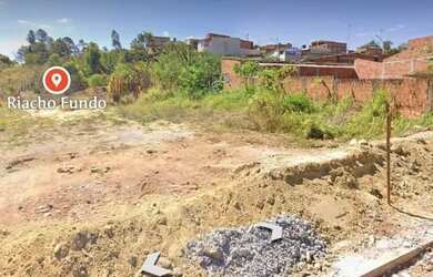 Imagem: O terreno possui 400m² de Área e está localizado em Riacho