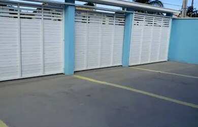 Imagem: A casa em condomínio possui 2 Dormitórios, 2 Banheiros, 1