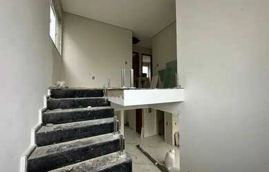 Imagem 6: Casa vista de vitória. 500m² de Área, 3 Vagas na garageme5 Dormitórios