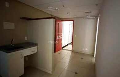 Imagem: O depósito possui 2 Vagas na garagem, 55m² de Área e está