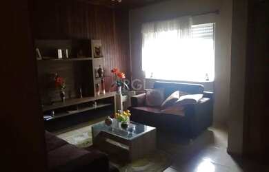 Imagem: A casa possui 4 Dormitórios, 2 Banheiros, 90m² de Área e