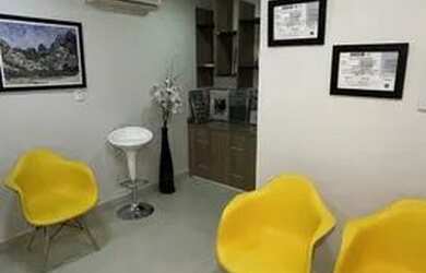 Imagem: O depósito possui 5 Vagas na garagem, 186m² de Área e está