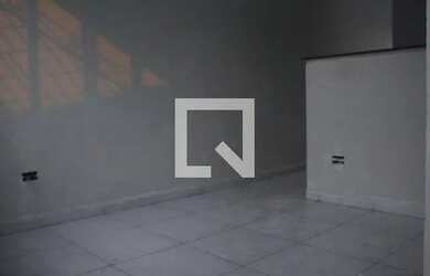 Imagem: A casa possui 1 Dormitório, 1 Banheiro, 45m² de Área e está