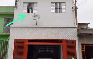 Imagem: A casa possui 2 Dormitórios, 1 Banheiro, 50m² de Área e