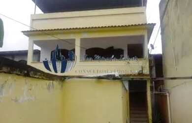 Imagem: A casa possui 2 Dormitórios, 1 Banheiro, 1 Vaga na garagem