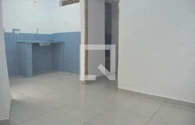 Imagem: A casa possui 1 Dormitório, 1 Banheiro, 35m² de Área e está