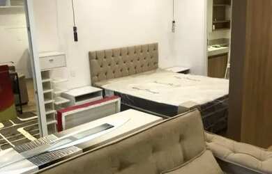 Imagem: O apartamento possui 1 Dormitório, 1 Banheiro, 1 Vaga na garagem