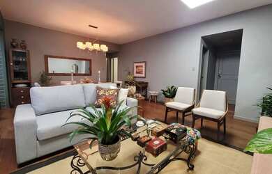 Imagem: O apartamento possui 4 Dormitórios, 4 Banheiros, 2 Vagas na