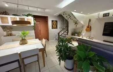 Imagem: A casa em condomínio possui 4 Dormitórios, 5 Banheiros, 4