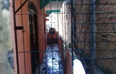 Imagem: A casa possui 2 Dormitórios, 2 Banheiros, 70m² de Área e