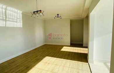 Imagem: O apartamento possui 2 Dormitórios, 1 Banheiro, 2 Vagas na