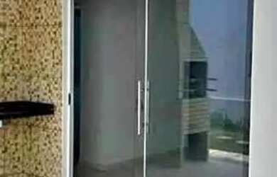 Imagem: A casa possui 2 Dormitórios, 1 Banheiro, 1 Vaga na garagem