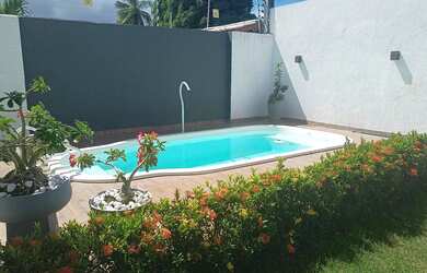 Imagem: A casa em condomínio possui 4 Dormitórios, 4 Banheiros, 5