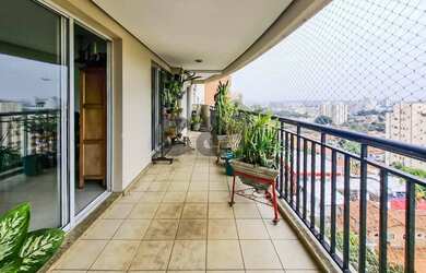 Imagem: O apartamento possui 3 Dormitórios, 5 Banheiros, 3 Vagas na